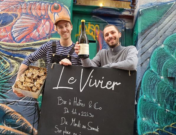 Bar à huîtres de Cancale, dégustation d'huîtres en bord de mer accessible